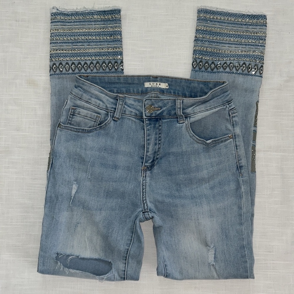 Moda Luxe Skinny Rhinestones Distressed